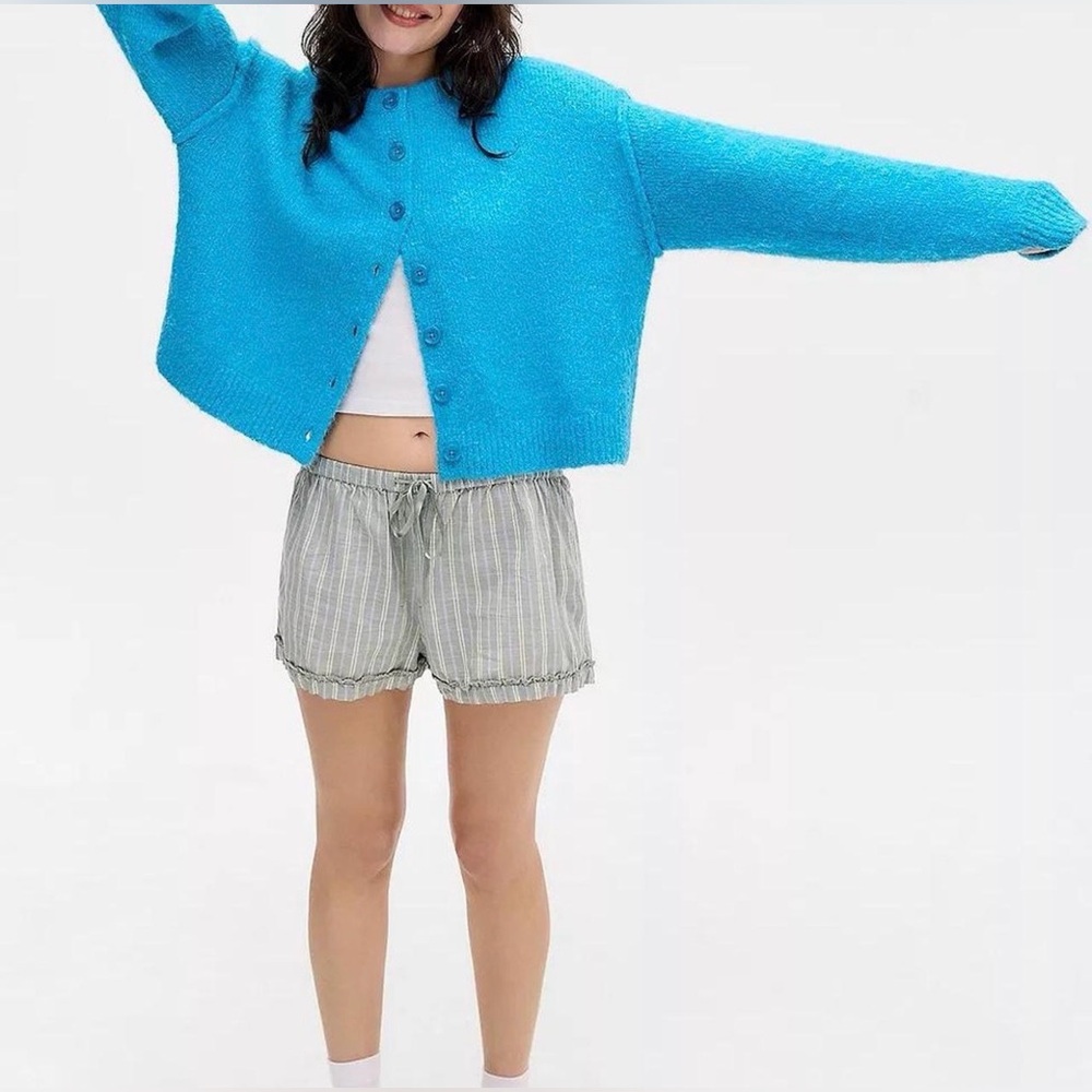 URBAN OUTFITTERS NWT UO Marli Crew Next Buttoned Cardigan Sweater size Large